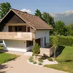 Private Getaway Ferienhaus Bled