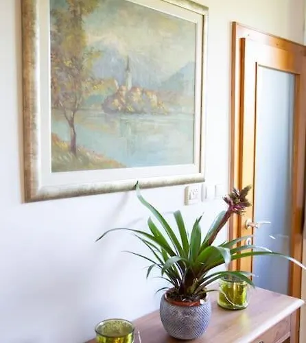 別荘 Private Getaway *