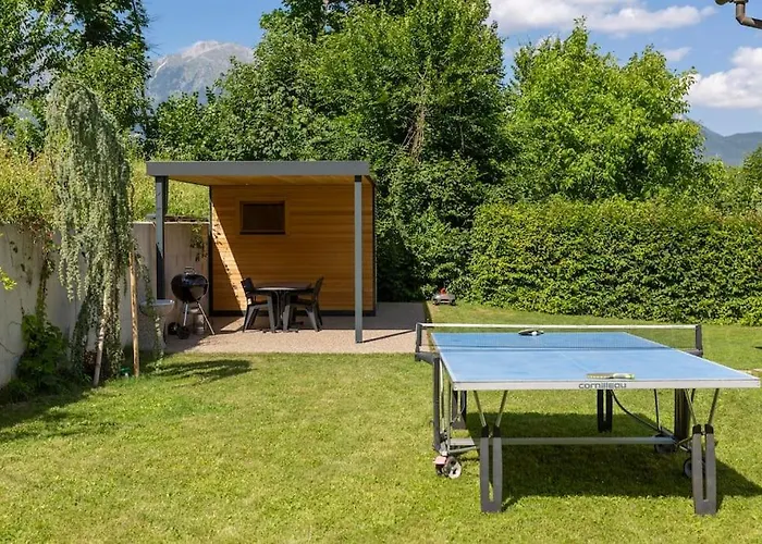 別荘 Private Getaway ブレッド